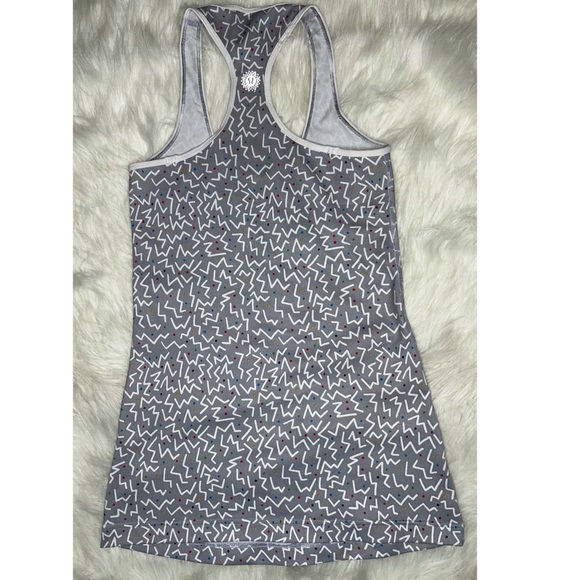 Lululemon (RARE) seawheeze tank - Picture 2 of 7